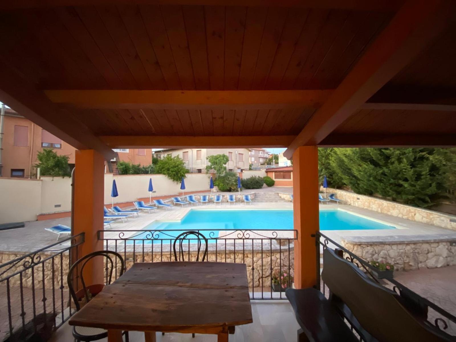 Piccola Locanda S'Ausentu Uri Екстер'єр фото